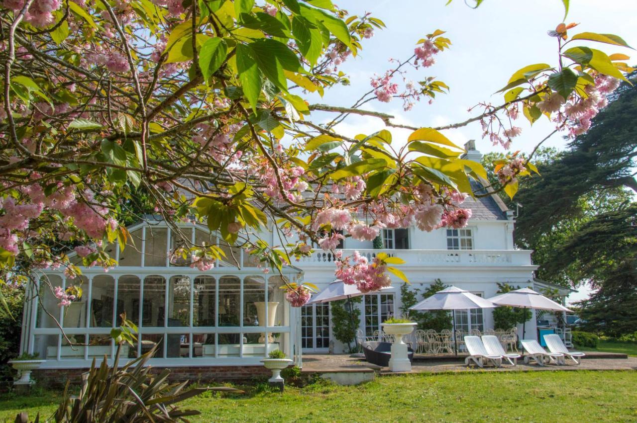 Cedar House Boutique B&B Burton  Exteriör bild