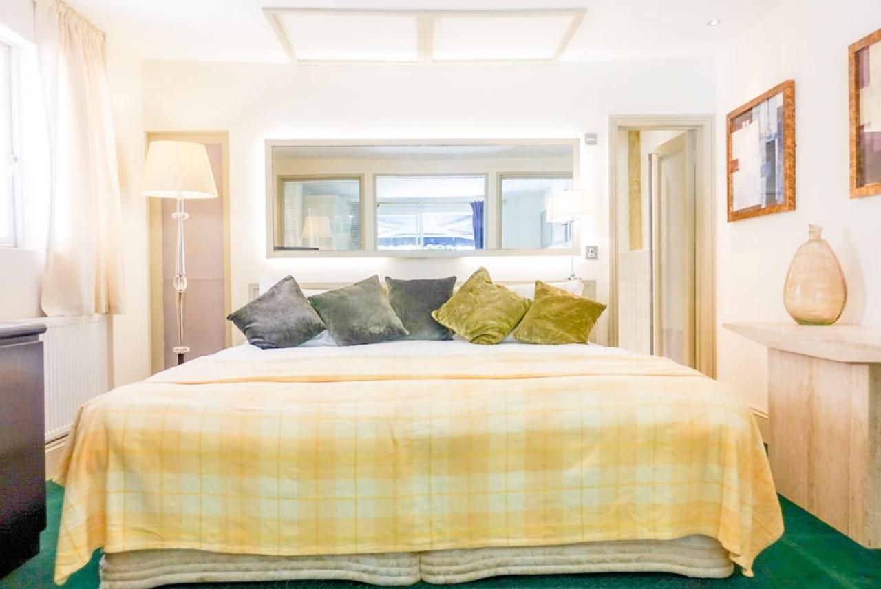 Cedar House Boutique B&B Burton  Exteriör bild